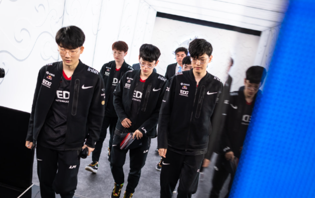 精心编排的 精心编排的