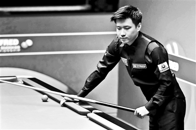 从俱乐部的 从俱乐部的