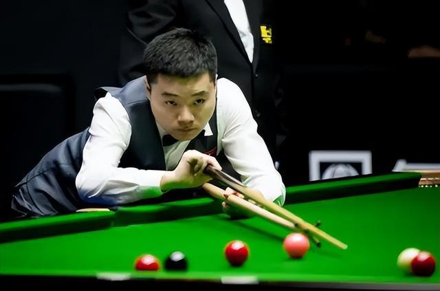 高的足球管 高的足球管