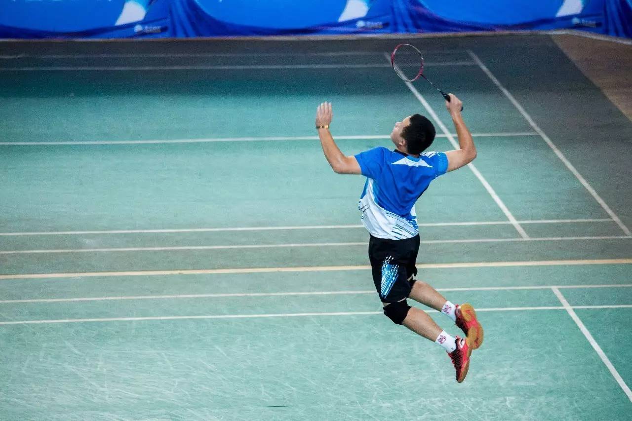 冲击第100冠！德约首盘抢七不敌19岁门希克，大比分0-1落后.